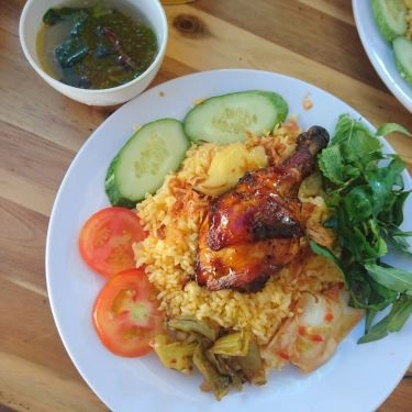 Món ăn- Quán Ăn Bảo Trân - Cơm Gà Xối Mỡ