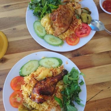 Món ăn- Quán Ăn Bảo Trân - Cơm Gà Xối Mỡ