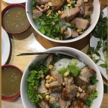 Món ăn- Quán Ăn Cuốn & Nhúng - Bánh Tráng Cuốn Thịt Heo & Bò Nhúng Dấm - Kim Đồng