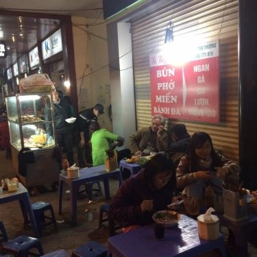 Không gian- Quán Ăn Bí Bốp Quán - Bún Phở Miến Ngan Gà
