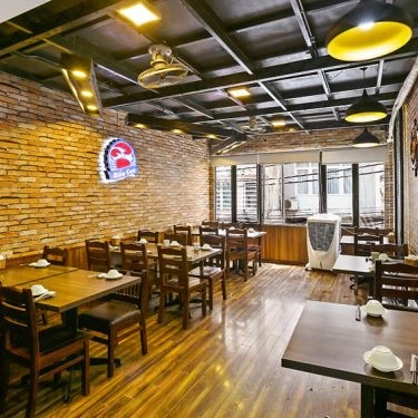Không gian- Quán Ăn Biển Cua - Các Món Cua & Gà
