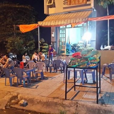 Không gian- Quán Ăn Biển Đêm Quán