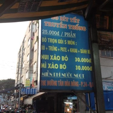 Không gian- Quán Ăn Bò Bít Tết Truyền Thống
