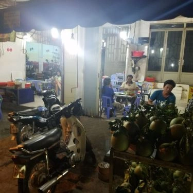 Không gian- Quán Ăn Bò Lá Lốp & Bò Nướng Mỡ Chài