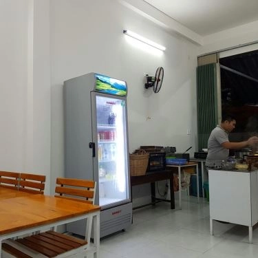 Không gian- Quán Ăn Bò Né Haha