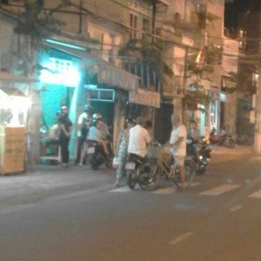 Không gian- Quán Ăn Hủ Tiếu Bò Viên