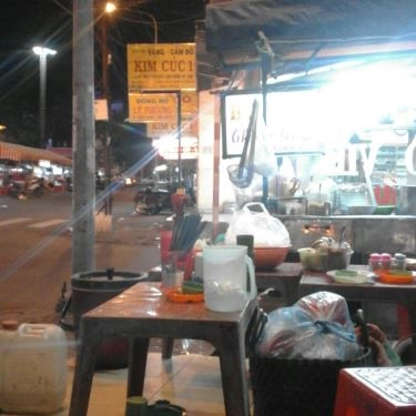 Không gian- Quán Ăn Hủ Tiếu Bò Viên