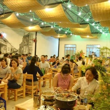 Không gian- Quán Ăn Lẩu Nướng Bon Bon