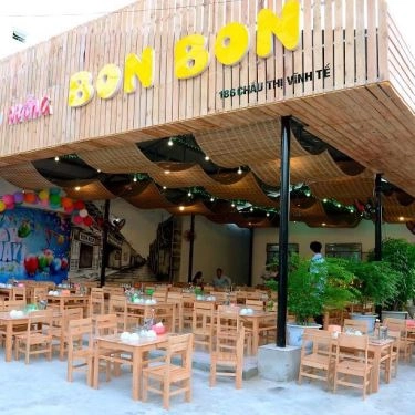 Không gian- Quán Ăn Lẩu Nướng Bon Bon