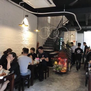 Không gian- Quán Ăn Bốp Quán - Món Ngon Đường Phố