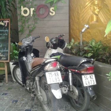 Tổng hợp- Nhà Hàng BROS Cafe