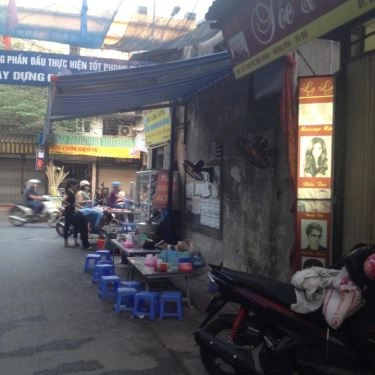 Không gian- Quán Ăn Bún, Bánh Đa Riêu Cua - Mai Động
