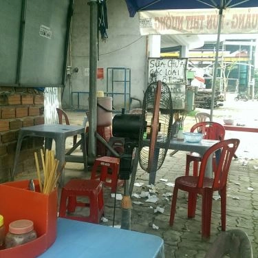 Không gian- Quán Ăn Bún Bò - Bún Thịt Nướng - Mì Quảng