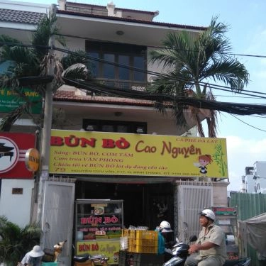 Không gian- Quán Ăn Bún Bò Cao Nguyên - Nguyễn Cửu Vân