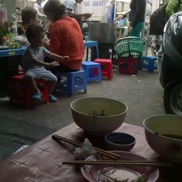 Không gian- Quán Ăn Bún Bò Chị Huyền