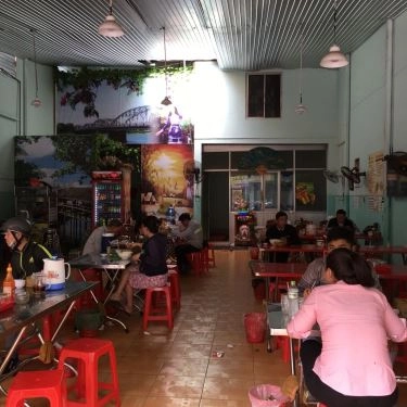 Không gian- Quán Ăn Bún Bò Hằng