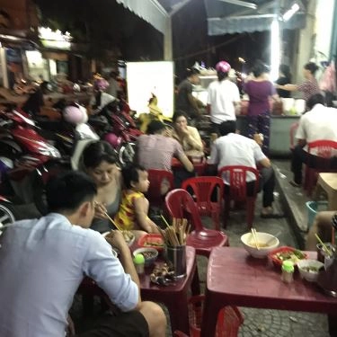 Không gian- Quán Ăn Bún Bò Hồng