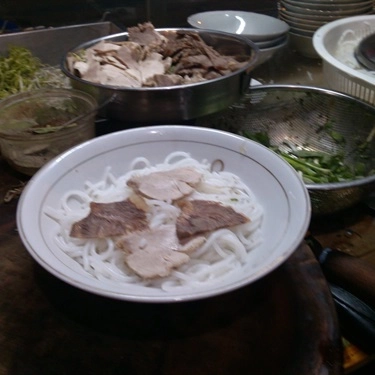 Món ăn- Quán Ăn Quỳnh Trân - Bún Bò Huế