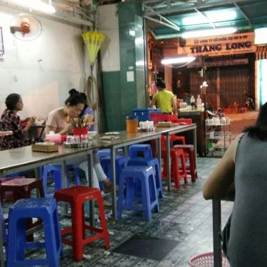 Không gian- Quán Ăn Bún Bò Huế 100 - Ngô Gia Tự