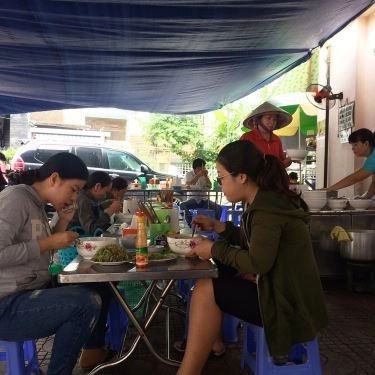 Không gian- Quán Ăn Bún Bò Huế