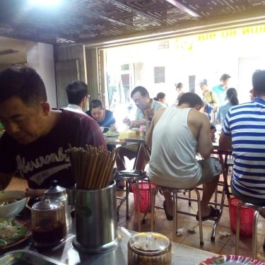 Không gian- Quán Ăn Bún Bò Huế Đông Ba