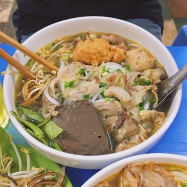 Món ăn- Quán Ăn Bún Bò Huế Huy Béo - Lò Đúc