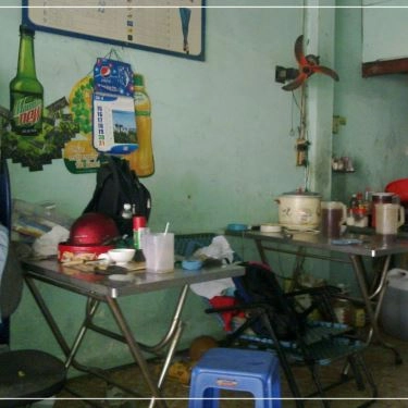 Không gian- Quán Ăn Bún Bò Huế Ngọc Huệ