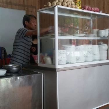 Không gian- Quán Ăn Bún Bò Huế - Phùng Hưng