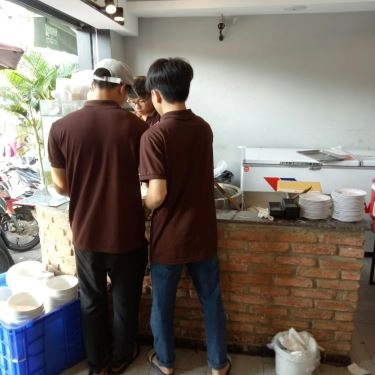 Không gian- Quán Ăn Bún Bò Huế Xưa - Phạm Văn Đồng