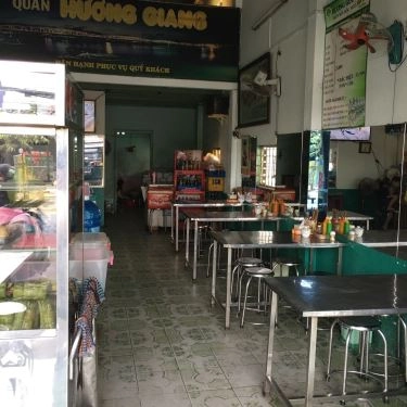 Không gian- Quán Ăn Bún Bò Gốc Huế Hương Giang