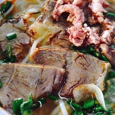 Món ăn- Quán Ăn Bún bò Hương Giang - Lê Bình