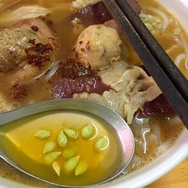 Món ăn- Quán Ăn Bún Bò O Chanh - Ô Chợ Dừa
