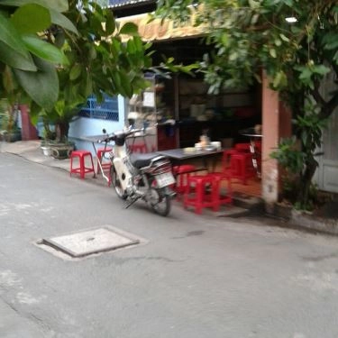 Không gian- Quán Ăn Quán Thủy - Bún Bò