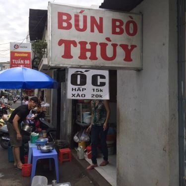 Không gian- Quán Ăn Bún Bò Thùy