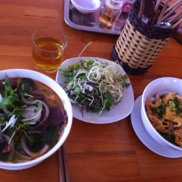 Món ăn- Quán Ăn Bún Bò Ý Lan
