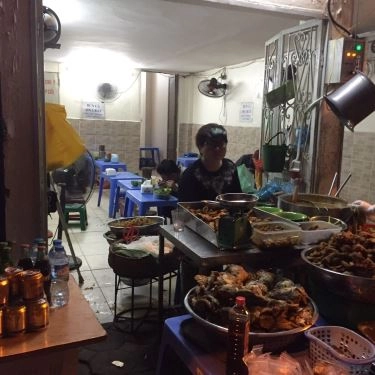 Không gian- Quán Ăn Bún Cá Hương Thủy