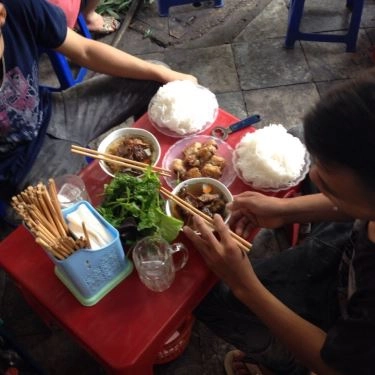Món ăn- Quán Ăn Bún Chả - Bát Sứ