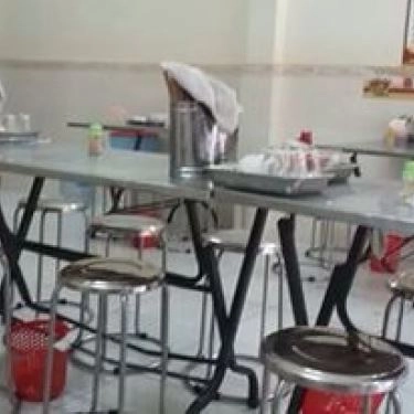 Không gian- Quán Ăn Bà Lan - Bún Chả Cá Đà Nẵng - Vườn Lài