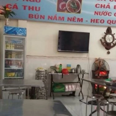 Không gian- Quán Ăn Bà Lan - Bún Chả Cá Đà Nẵng - Vườn Lài