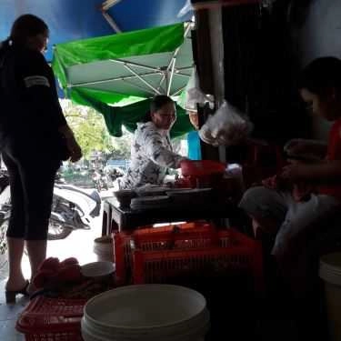Không gian- Quán Ăn Bún Chả Cá - Huỳnh Thúc Kháng