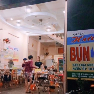 Không gian- Quán Ăn Bún Chả Cá Hường