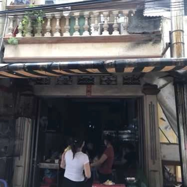 Không gian- Bún Chả Dốc Học