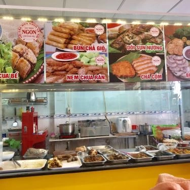 Không gian- Quán Ăn Minh Anh 2 - Bún Chả Hà Nội