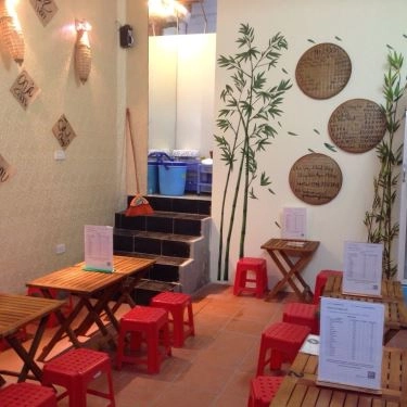 Không gian- Quán Ăn Bún Đậu Gia Lộc