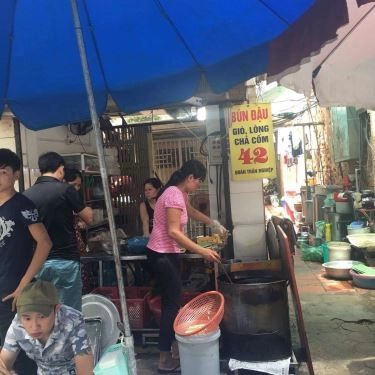 Không gian- Quán Ăn Bún Đậu Mắm Tôm - Đoàn Trần Nghiệp