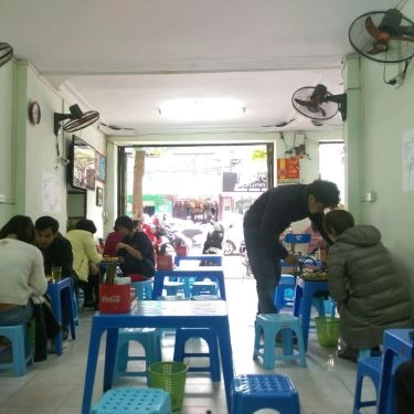 Không gian- Quán Ăn Bún Đậu Mắm Tôm & Bún Riêu Cua