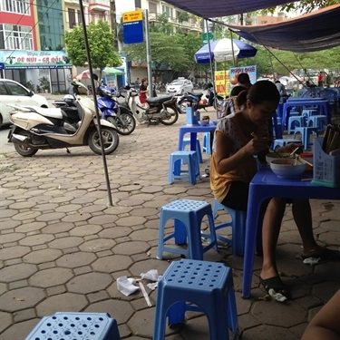 Không gian- Quán Ăn Bún Giả Cầy - Vũ Phạm Hàm