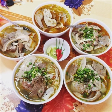 Món ăn- Quán Ăn Bún Lòng Bà Hiền