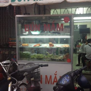 Không gian- Quán Ăn Bún Mắm 87