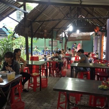 Không gian- Quán Ăn Năm Hà - Bún Mắm
